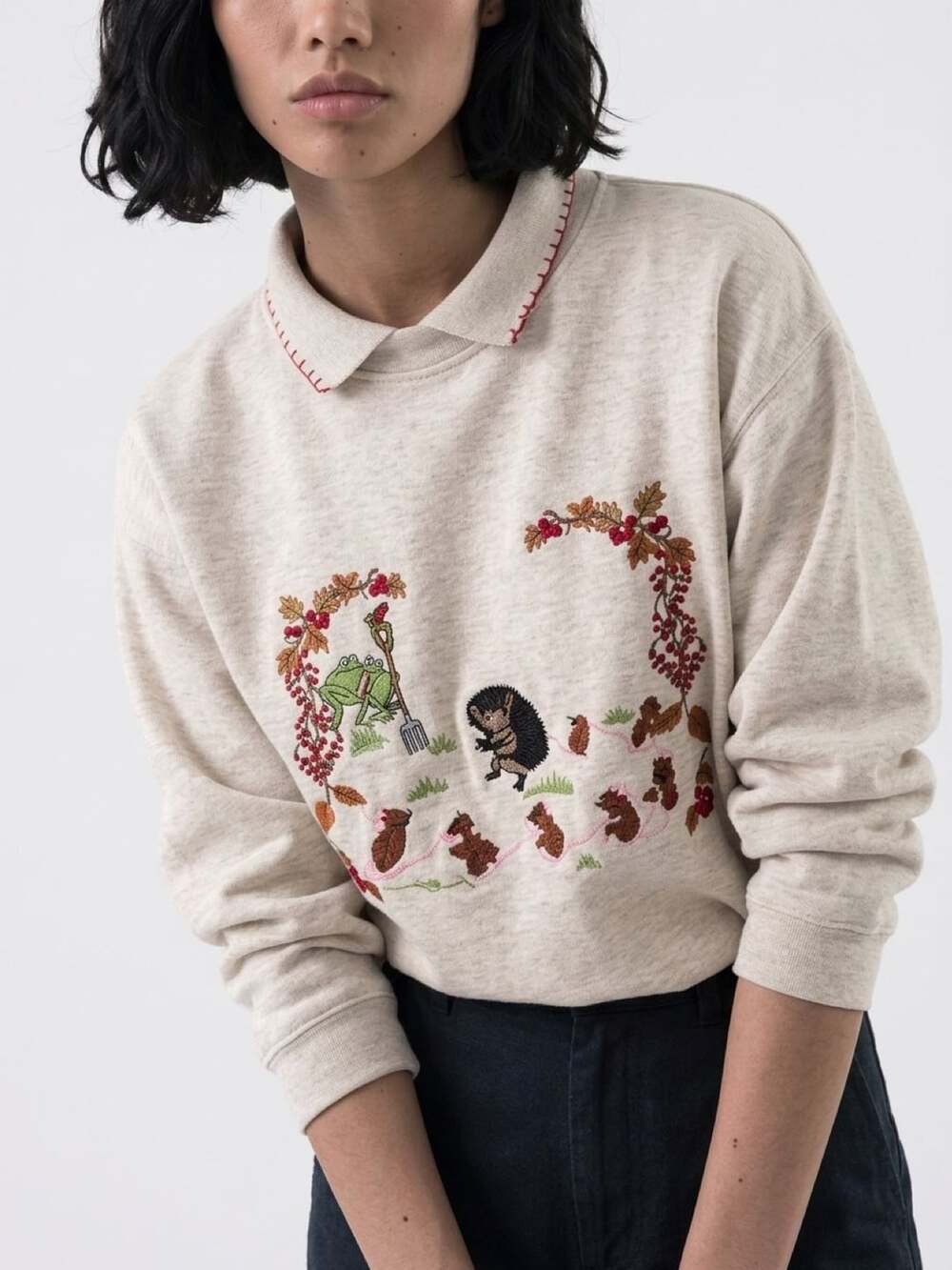 Scare The Crows Embroidered Animal Sweatshirt Size M Oatmeal Polo Collar